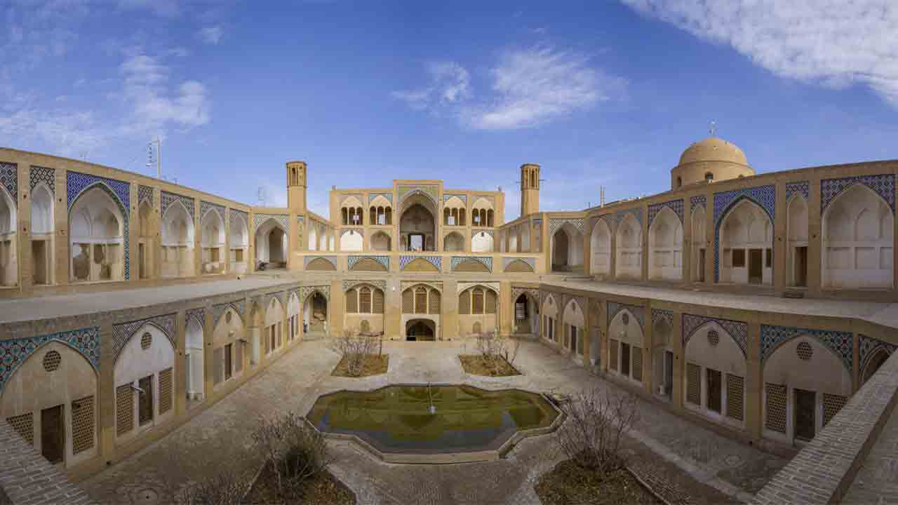 Agha Bozorg School Architecture