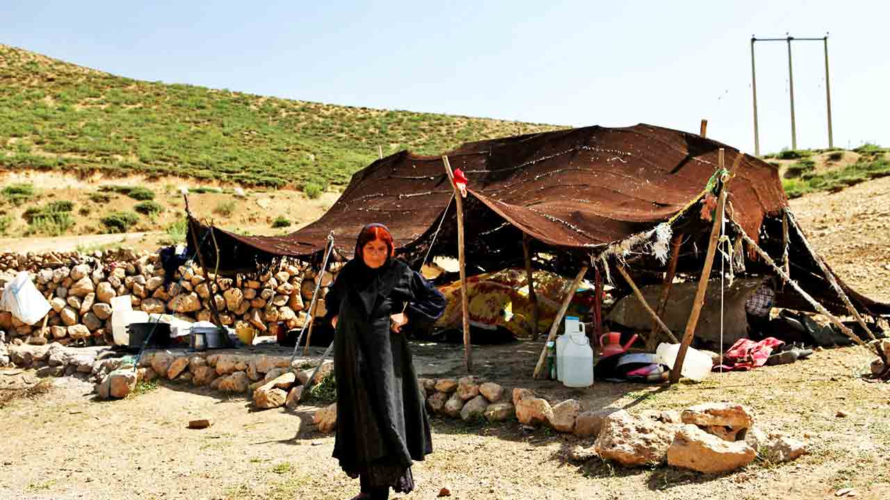 Nomadic woman in Kuhrang county
