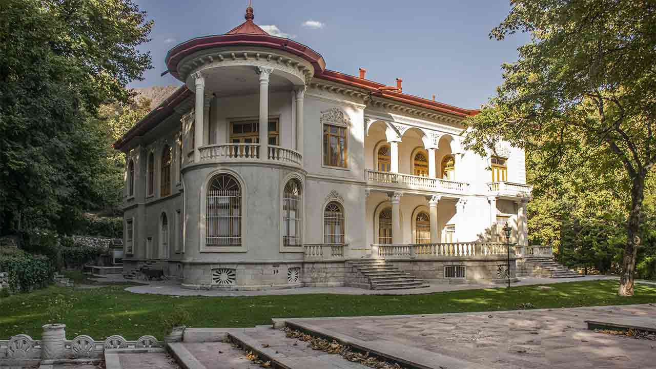 Ahmad Shahi Palace 