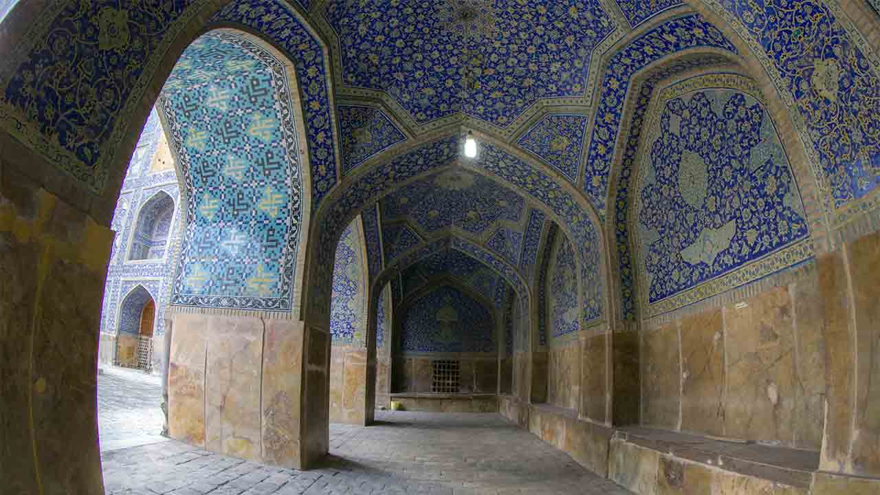 The Tileworks of Abbasi Jameh Mosque