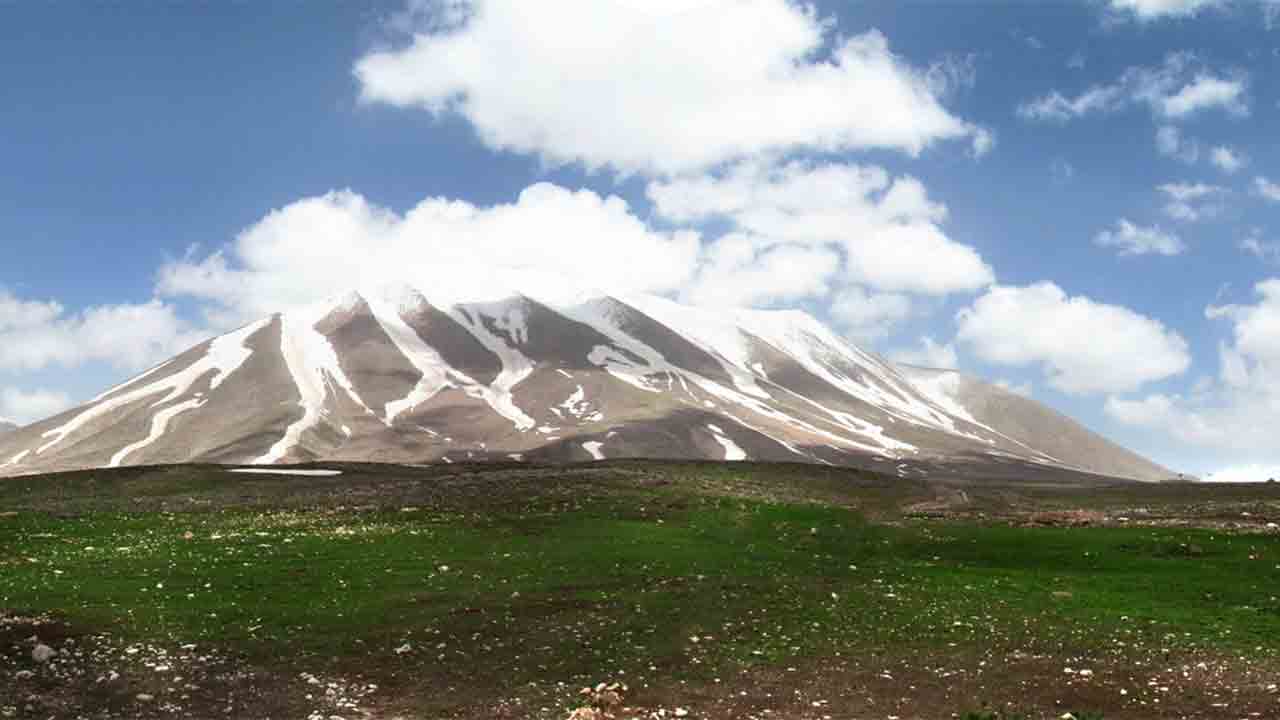 The slopes of the Sahand Volcanic Mountains range