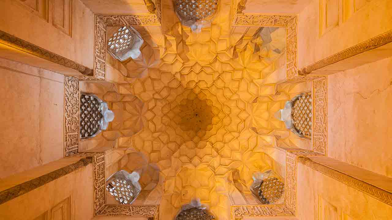 the ceiling of Sheikh Abdul Samad Tomb 
